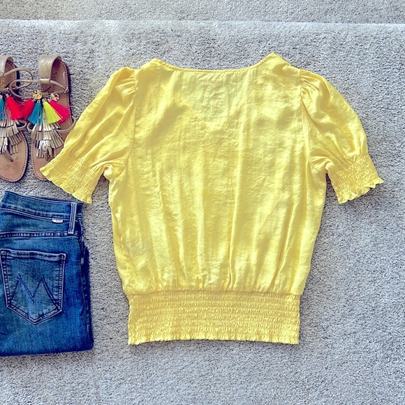 Philosophy Silky Short Sleeve Top - Picture 6 of 6